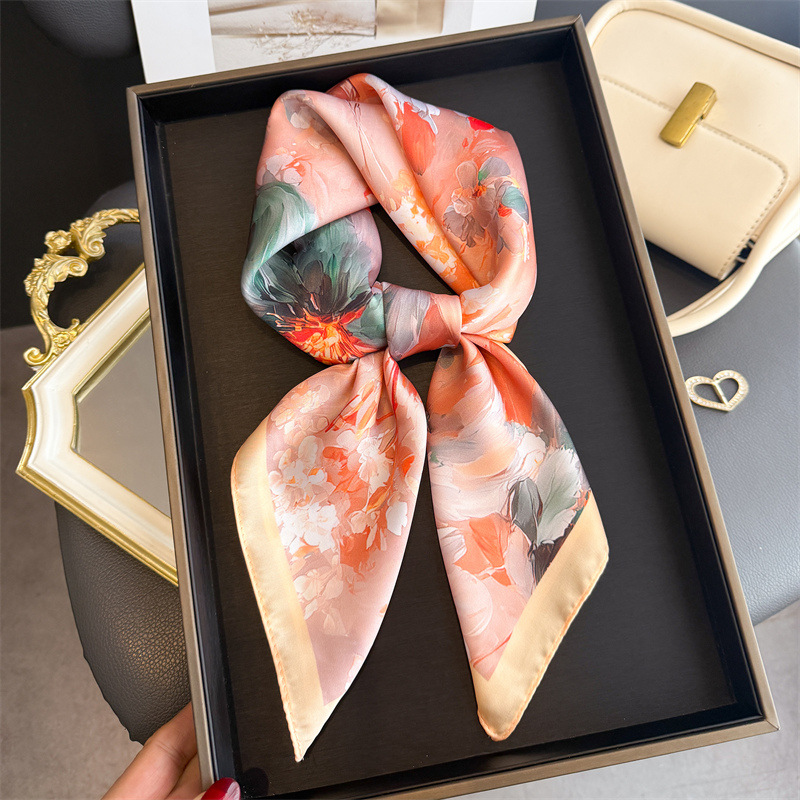 2026 Yeni Çiçek Desenli İpek K - Ascot Neck Scarf incelemesi ve fiyatı