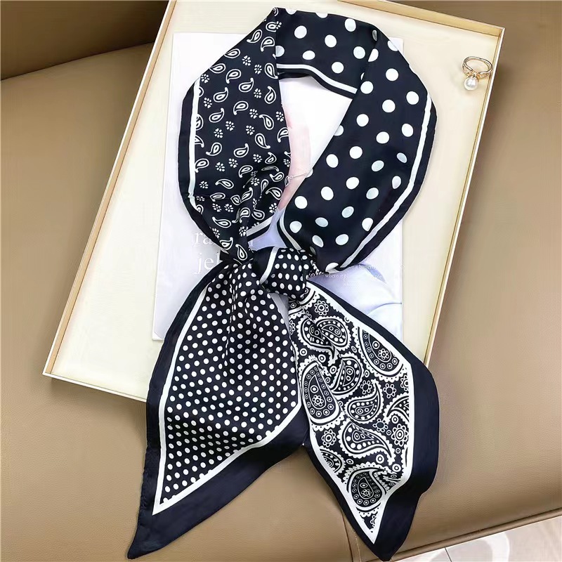 Lüks Zebra Baskı Ipek Kare Eşa - Silk Tie Striped incelemesi ve fiyatı