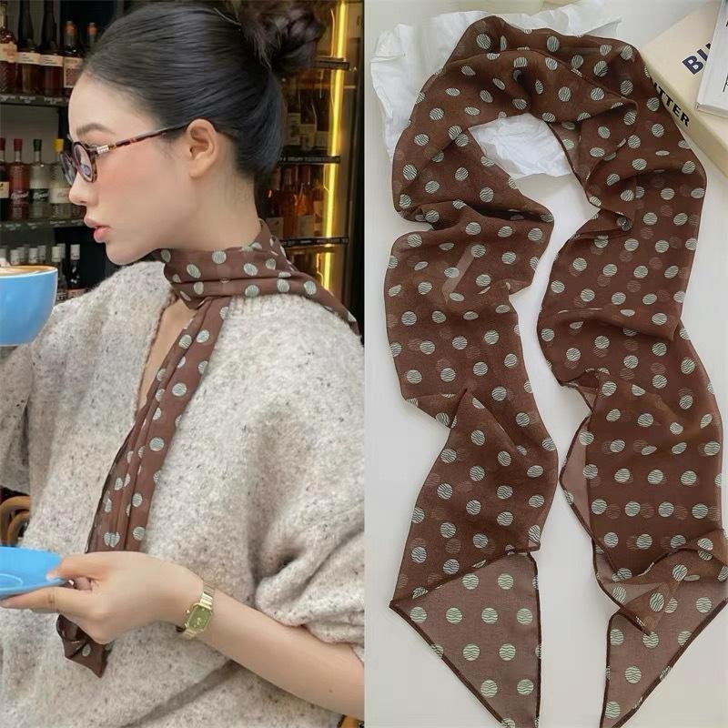 Puantiyeli Çiçek Desenli İpek  - Silk Neck Scarf incelemesi ve fiyatı