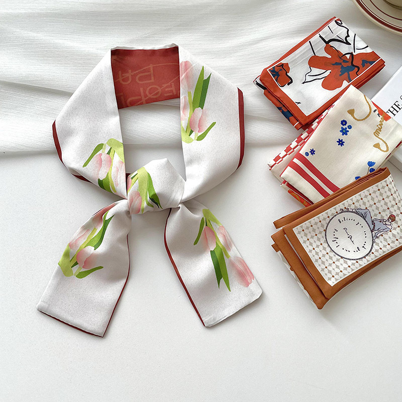 Yeni lüks Marka Modeli Küçük i - Silk Neck Scarf incelemesi ve fiyatı